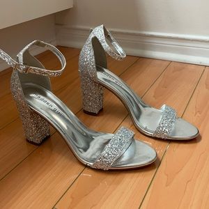 Madden Girl Beelaa-G Sandal Pumps, size 8.5